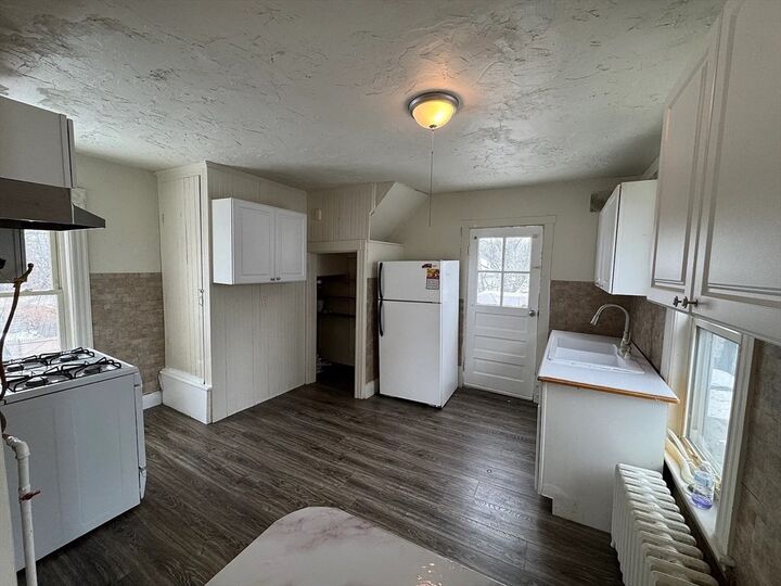 Property Photo: 78 Birch St 2 MA 01603