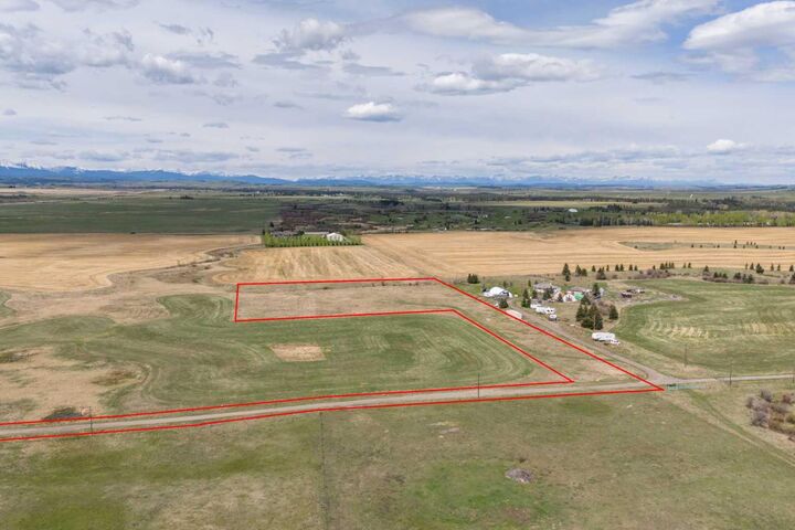 Photo de la propriété:  33333 Township Road 241  AB T3Z 2Y6 