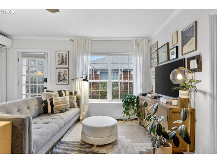 Property Photo:  2613 NW Raleigh St 21  OR 97210 