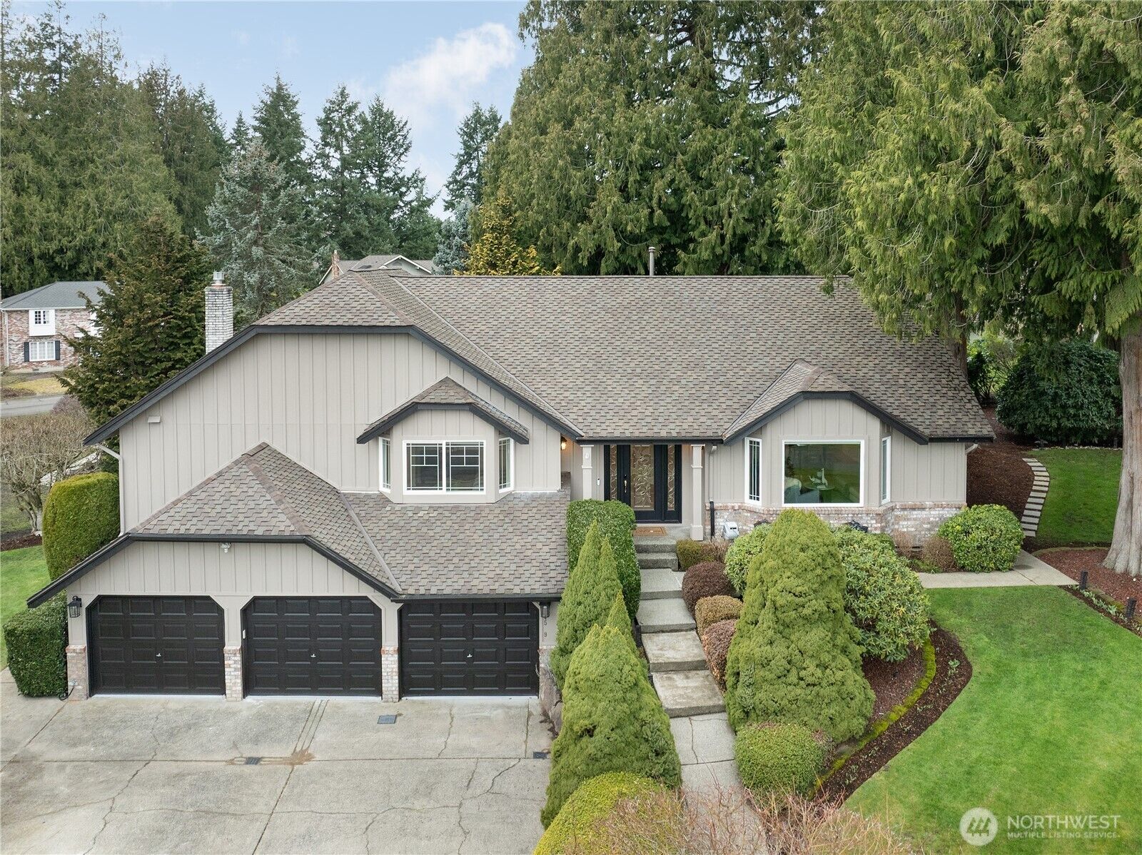 Property Photo: 24519 137th Court SE WA 98042