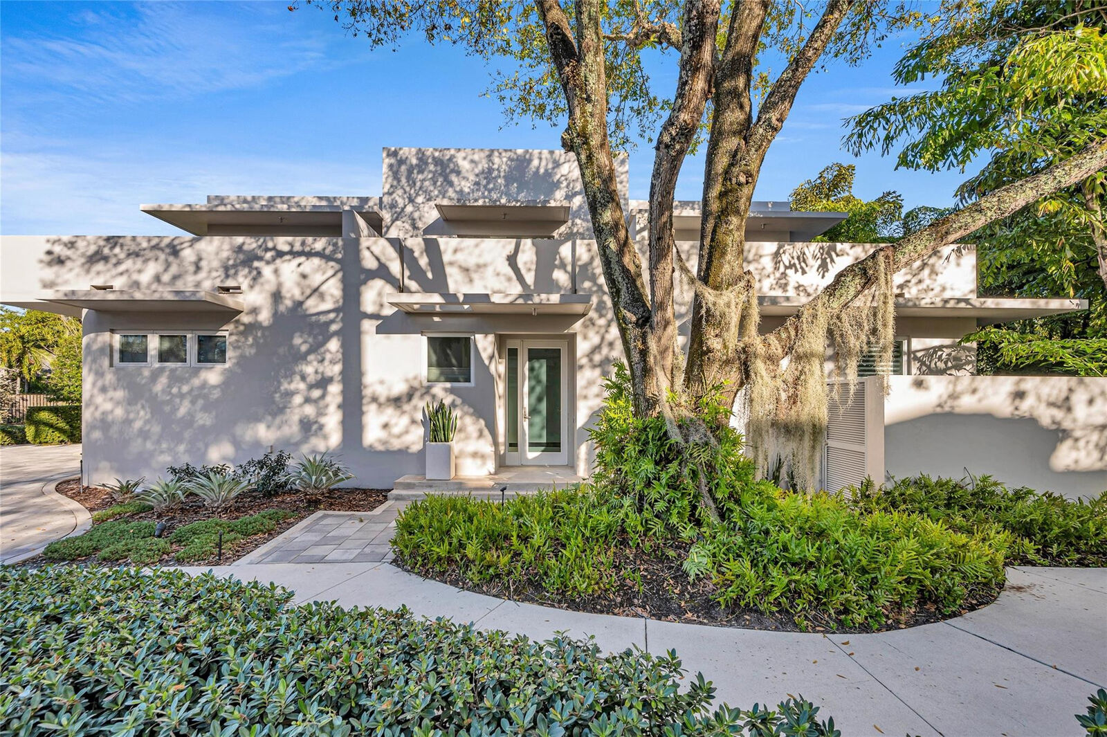 Property Photo:  1200 NE 2nd Street  FL 33301 