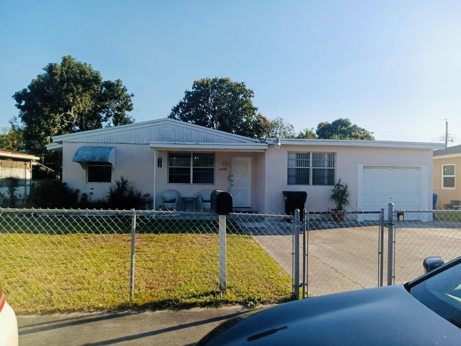 Property Photo: 1480 NE 157th Street FL 33162