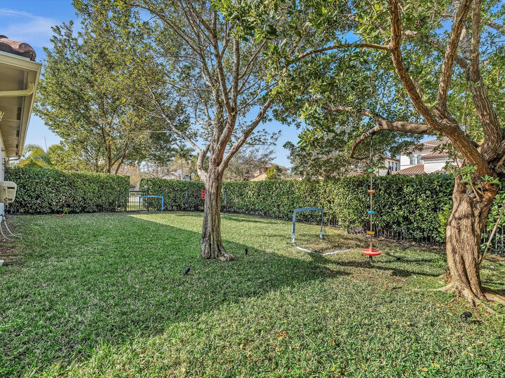Property Photo: 11715 NW 82nd Court FL 33076