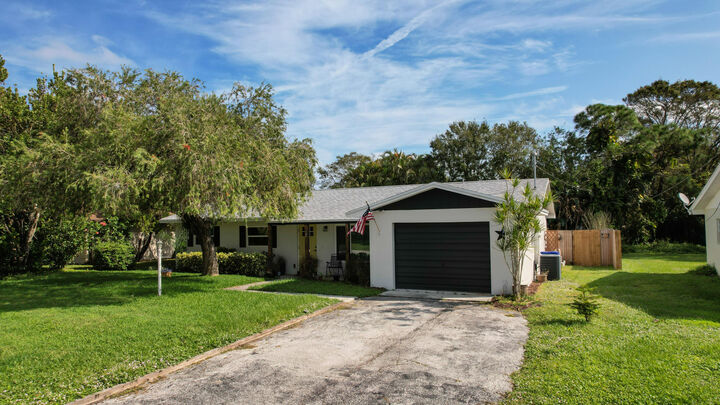 Property Photo:  186 23rd Avenue  FL 32962 