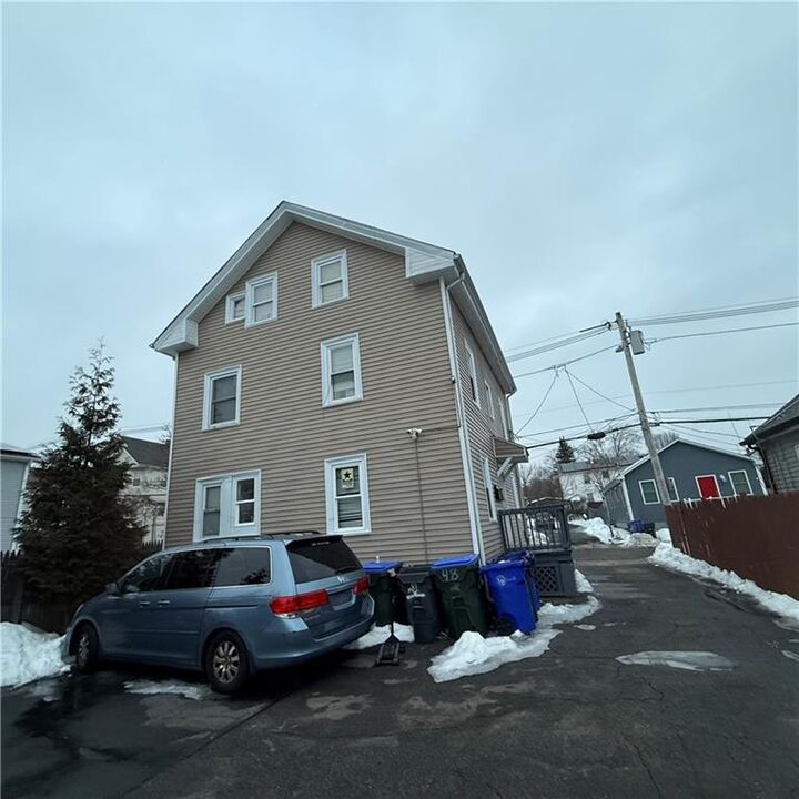 Property Photo:  48 Unit Street  RI 02909 