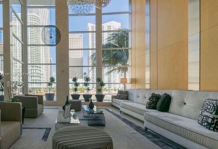 Property Photo: 901 Brickell Key Blvd 3307 FL 33131