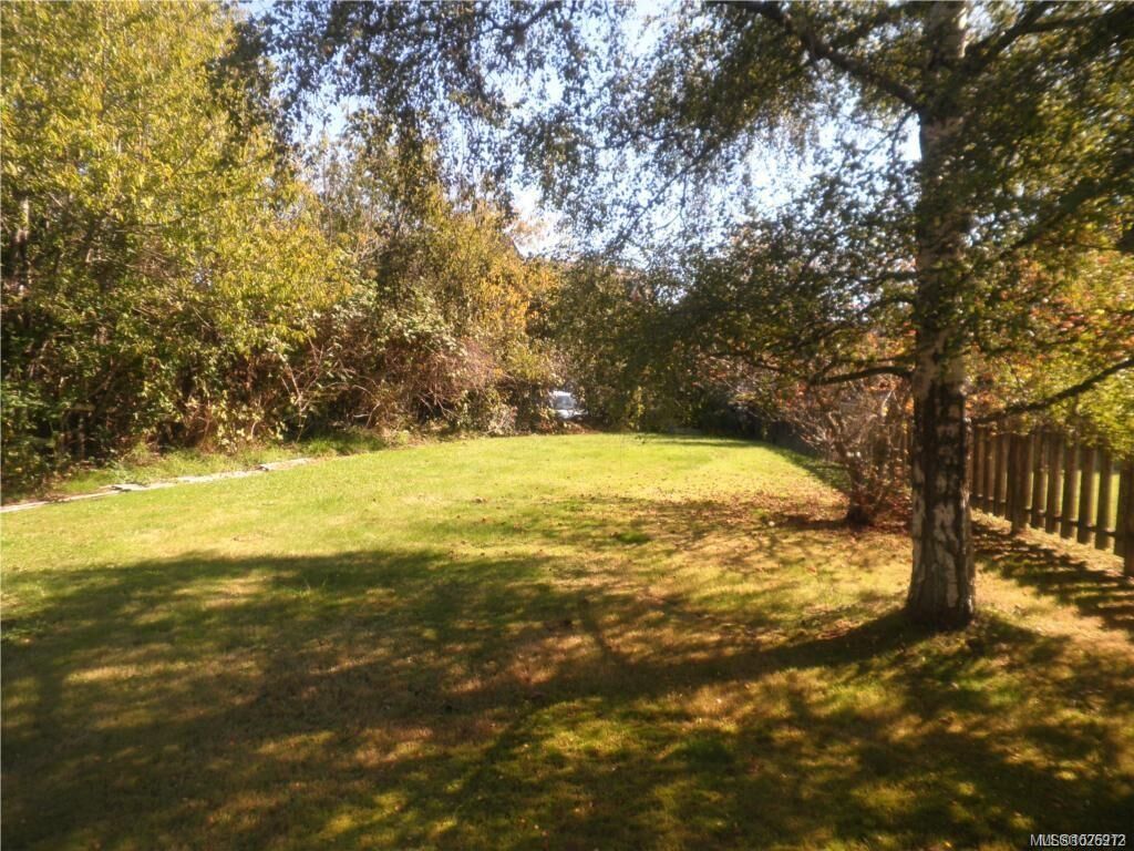 Property Photo: 1963 Atherly Close BC V9Z 1H5