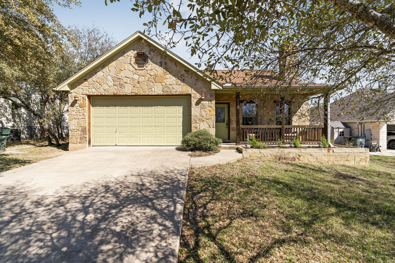 Property Photo:  10233 Twin Lake Loop  TX 78620 