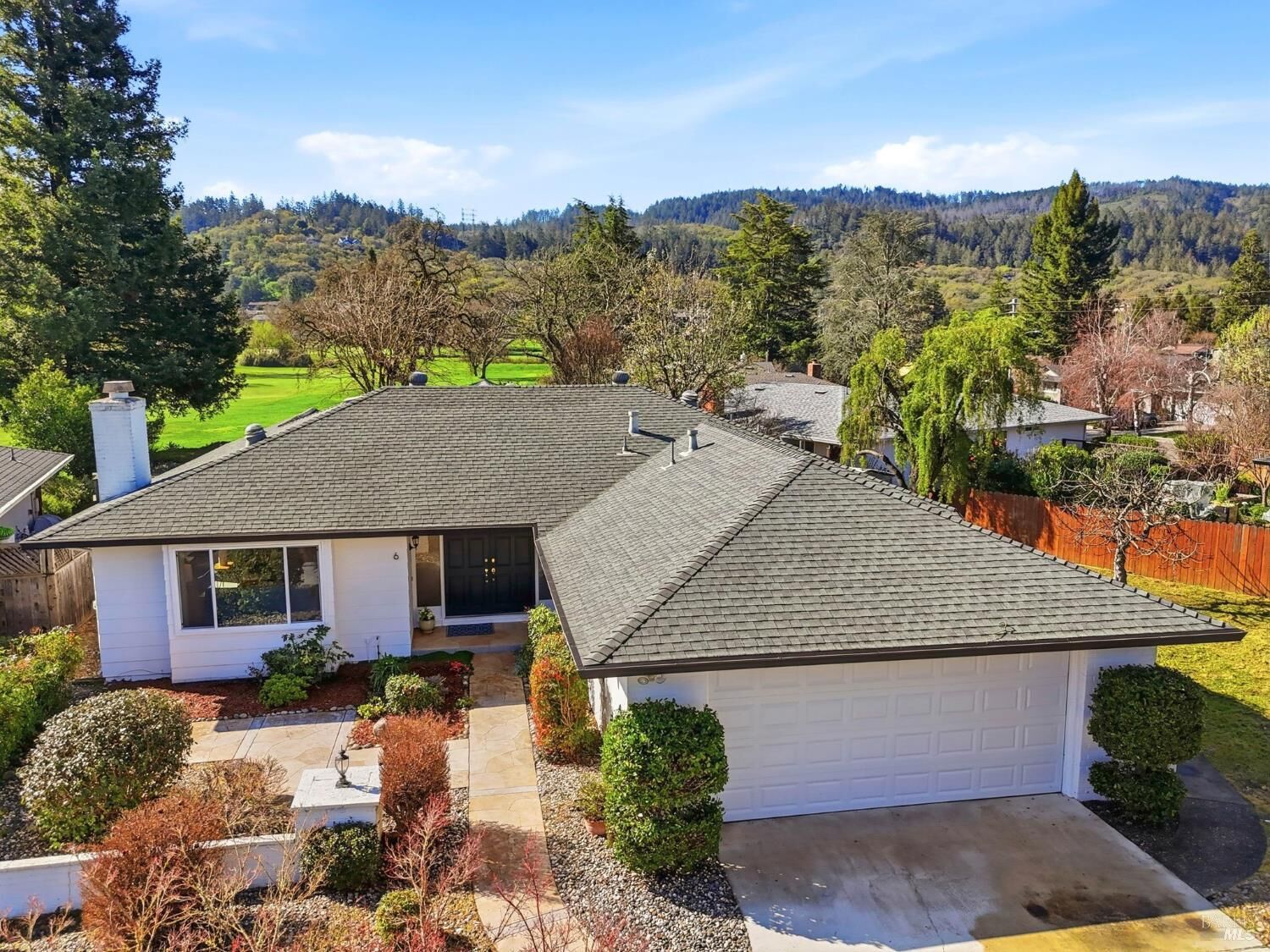 Property Photo: 6 Autumn Leaf Place CA 95409