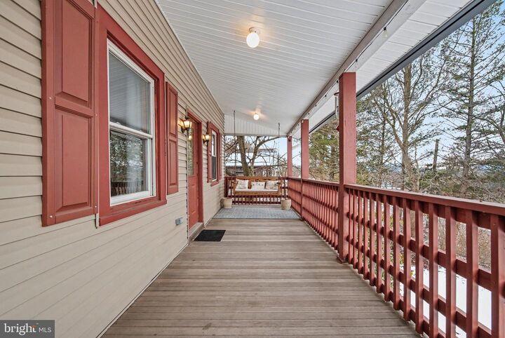 Property Photo:  1117 State Road  PA 17020 