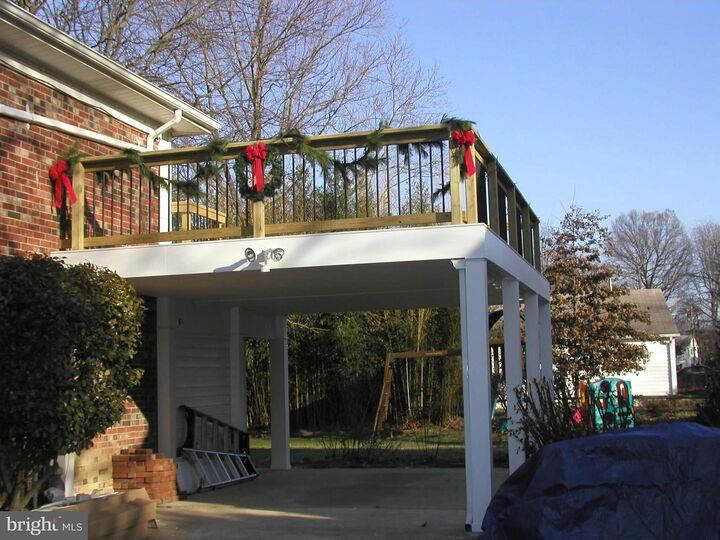 Property Photo: 8317 Riverside Road VA 22308