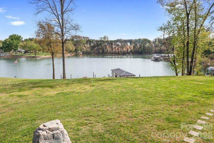 Property Photo:  7176 Lynbrook Creek Road  NC 28037 