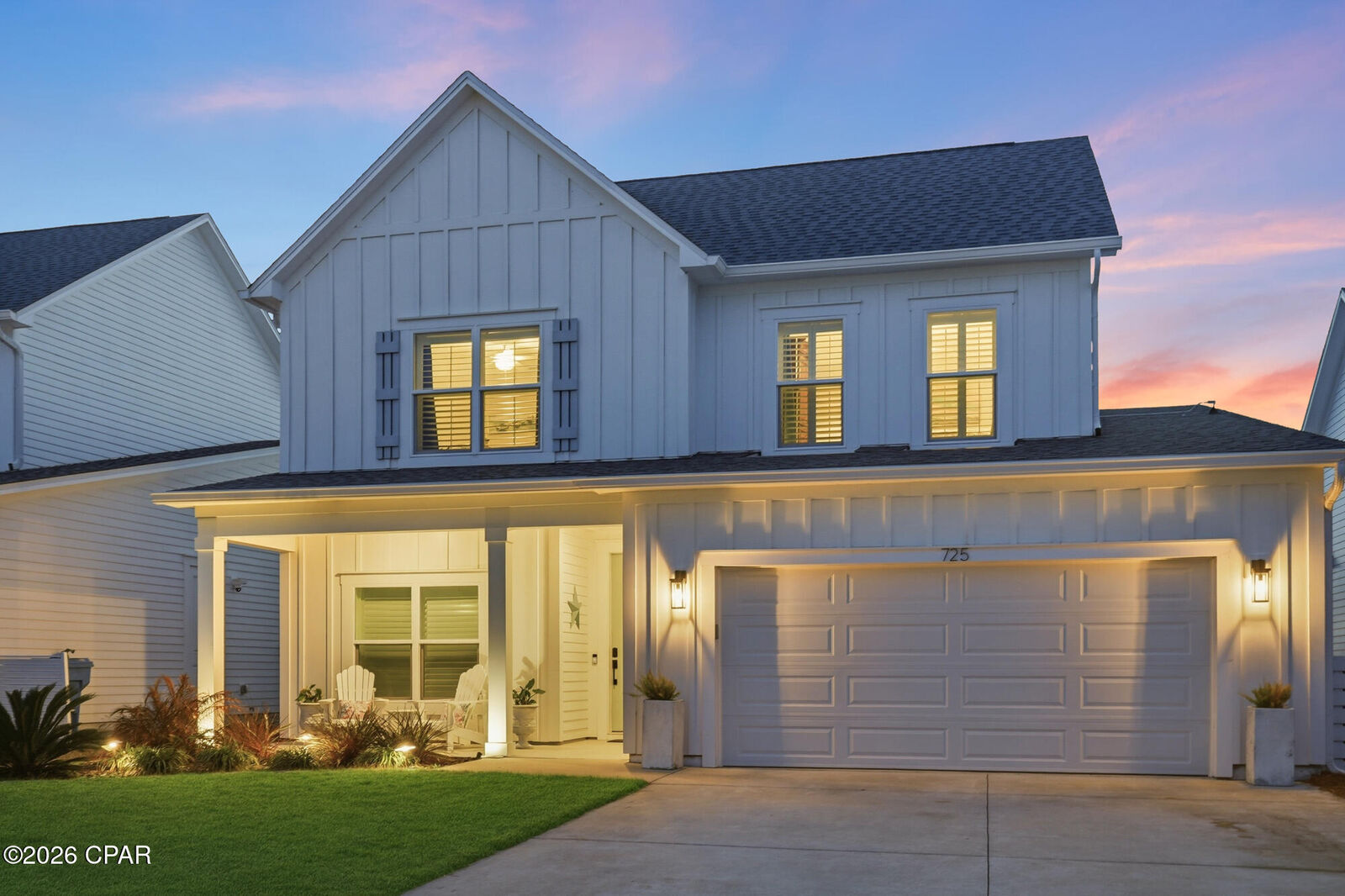 Property Photo:  725 Landing Circle  FL 32413 