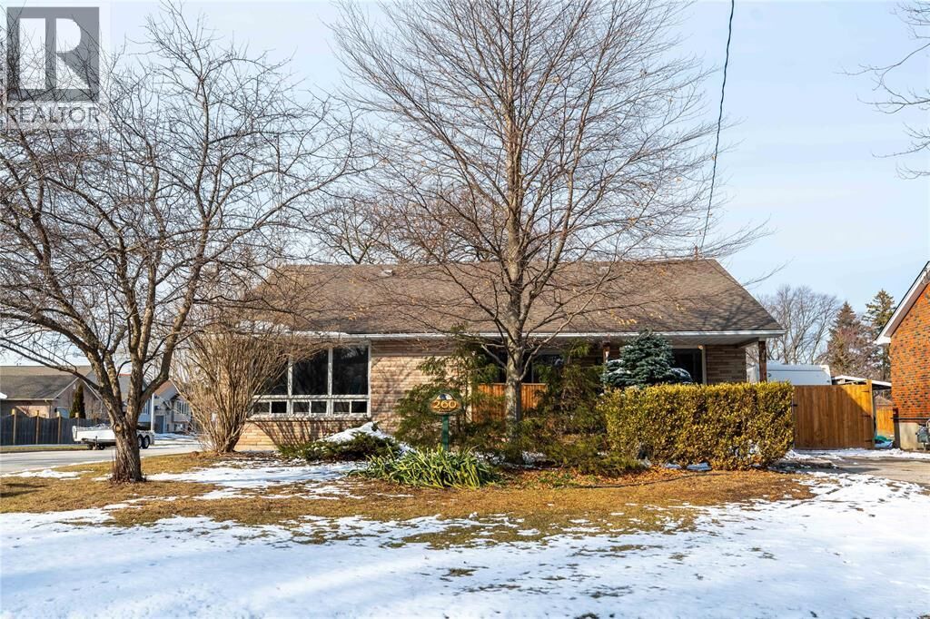 Photo de la propriété:  260 Fane Street  ON N0N 1G0 