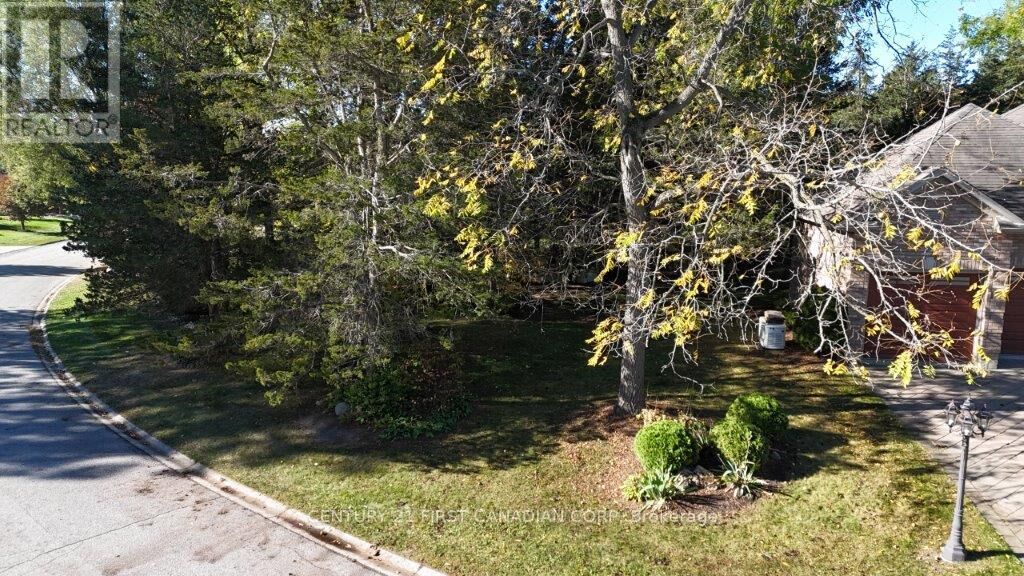 Property Photo:  10137 Merrywood Drive  ON N0M 1T0 