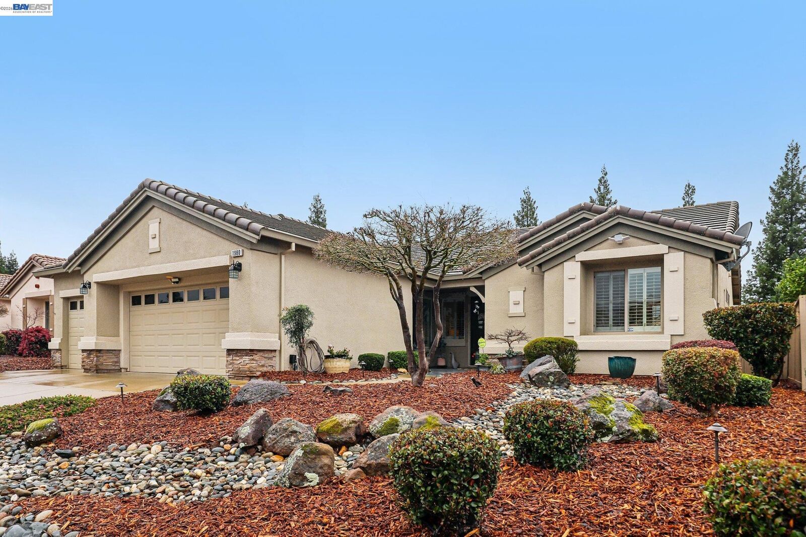 Property Photo:  1980 Laurelhurst Ln  CA 95648 