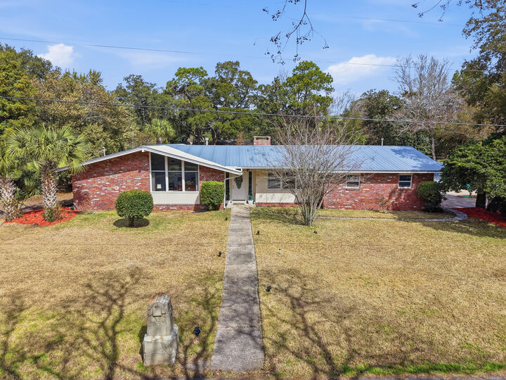 Property Photo:  13 Japonica Lane  FL 32579 