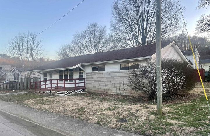 Property Photo:  315 River Street  KY 42351 