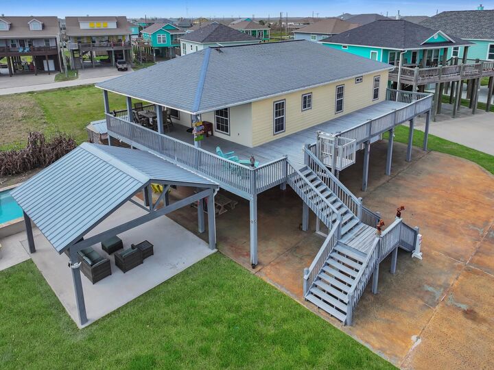 Property Photo:  959 Tidelands Drive  TX 77650 