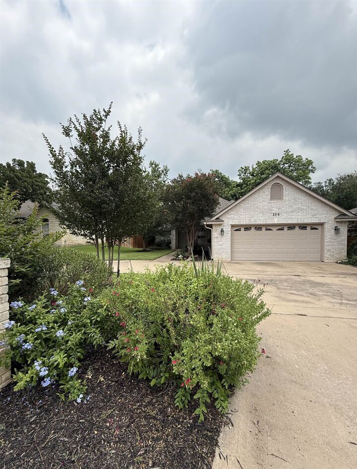Property Photo: 356 Mahan Street TX 78654