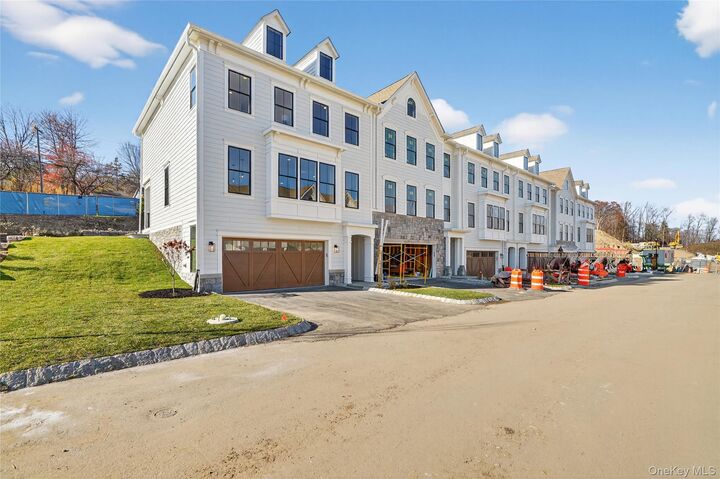 Property Photo:  1841 Soundview Court  NY 10598 