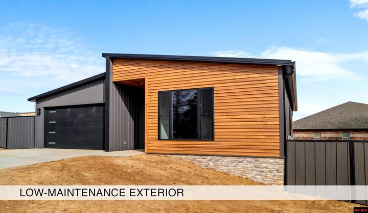 Property Photo:  1001 Bluebird Lane  AR 72653 