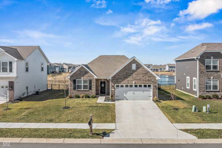 Property Photo: 6664 Dunkirk Drive IN 46055