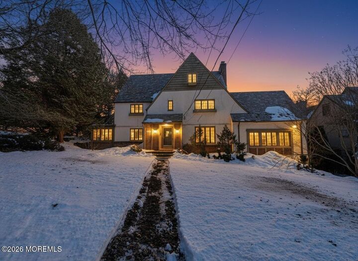 Property Photo:  112 Oxford Place  NJ 07621 