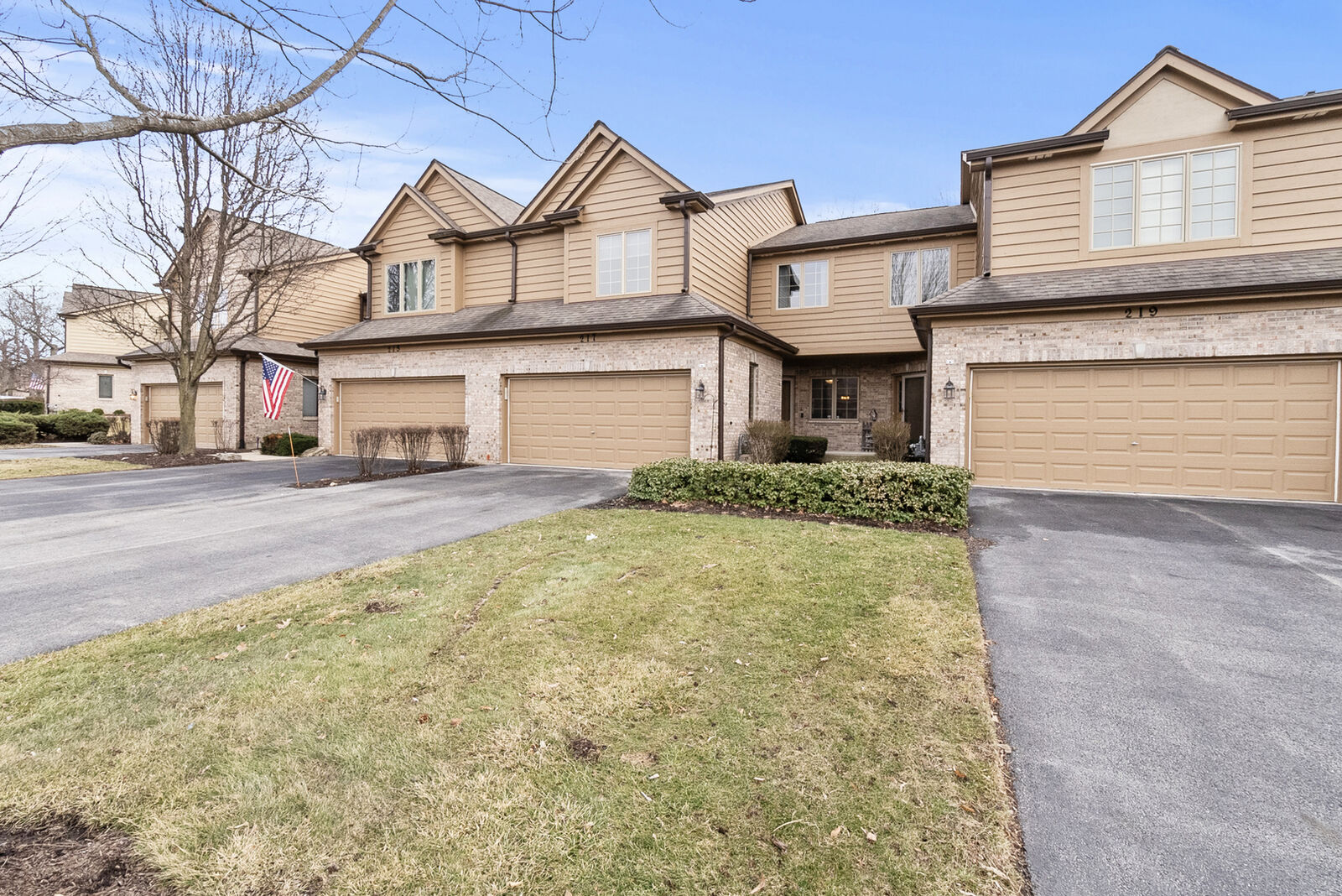 Property Photo:  217 Winding Trails Drive  IL 60480 