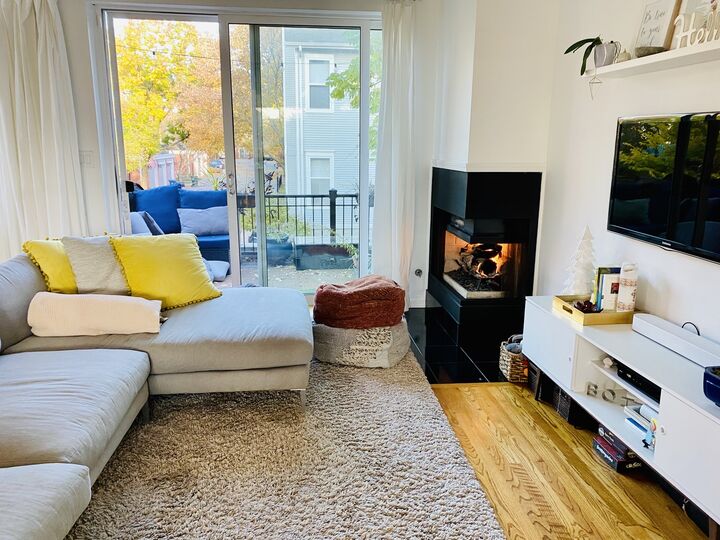 Property Photo:  2901 N Wolcott Avenue B  IL 60657 