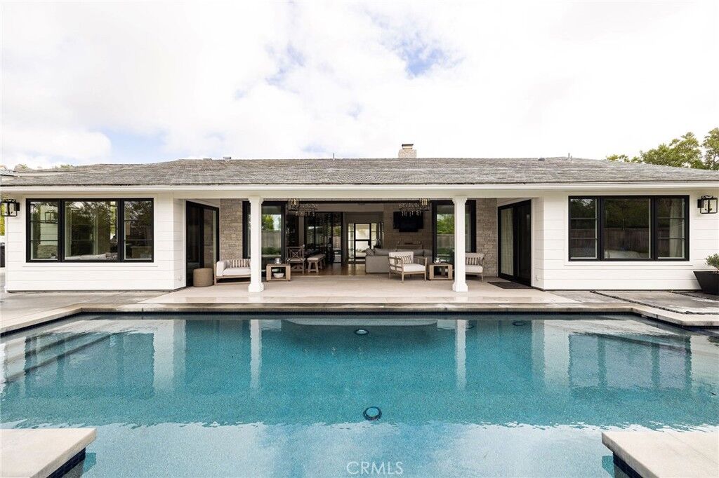 Property Photo: 1 San Martin Way CA 92625