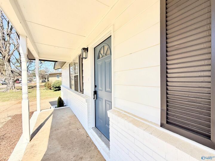 Property Photo:  3705 Cerro Vista Street SW  AL 35805 