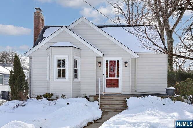 Property Photo:  56 Lilac Street  NJ 07621 