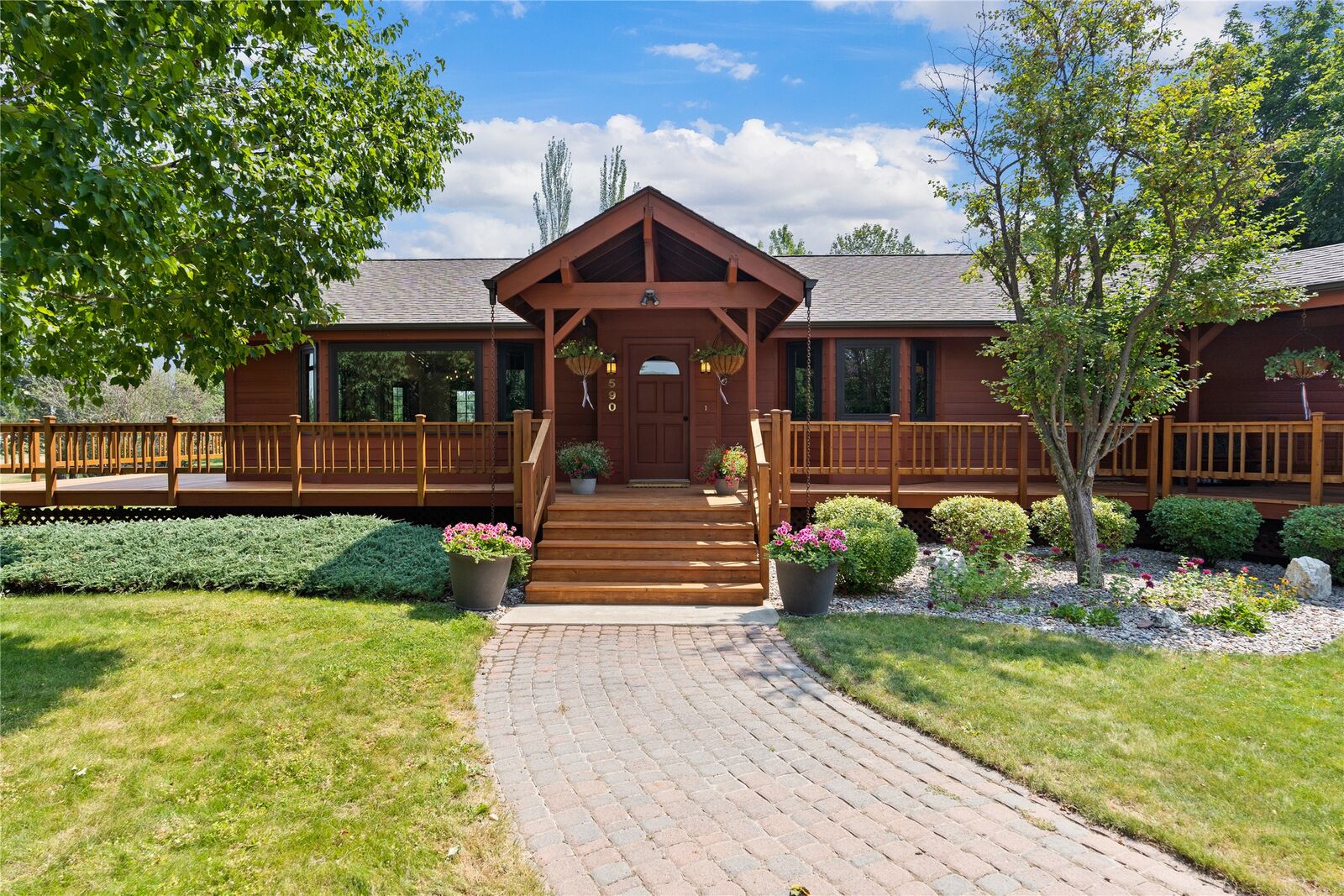 Property Photo:  590 Country Way N  MT 59901 