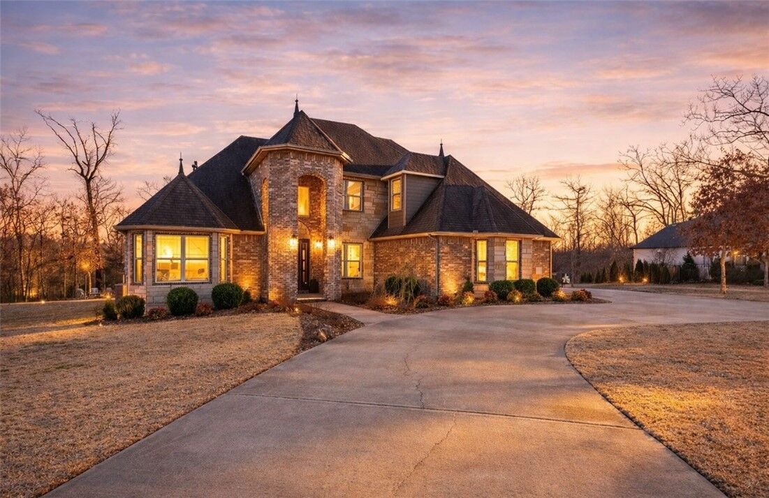 Property Photo:  1476 Le Chesnay Drive  AR 72719 