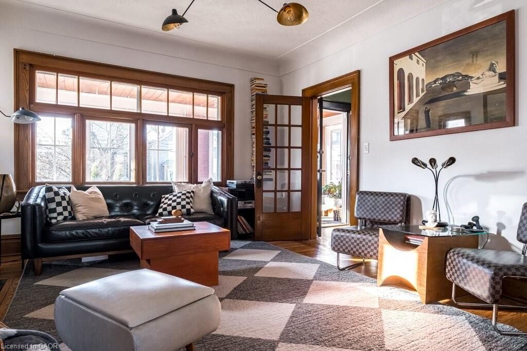 Property Photo: 411 Dundurn Street S ON L8P 4L8