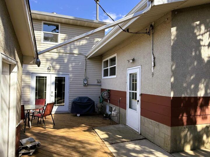 Property Photo: 4606 50 Avenue AB T9X 1R5