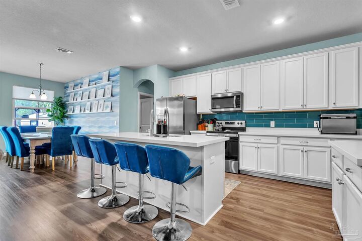 Property Photo:  1760 Saroco Rd  FL 32563 