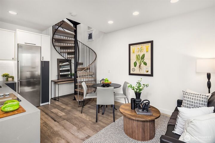 Property Photo:  1116  13th Avenue C  WA 98122 