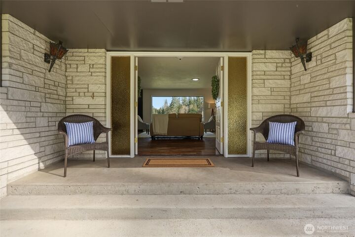 Property Photo: 4622 Sleater Kinney Road NE WA 98506