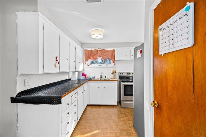 Property Photo:  28 Hoyt Street  RI 02886 