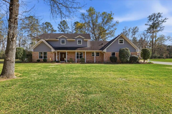 Property Photo: 3212 Timberlane Circle TX 77632