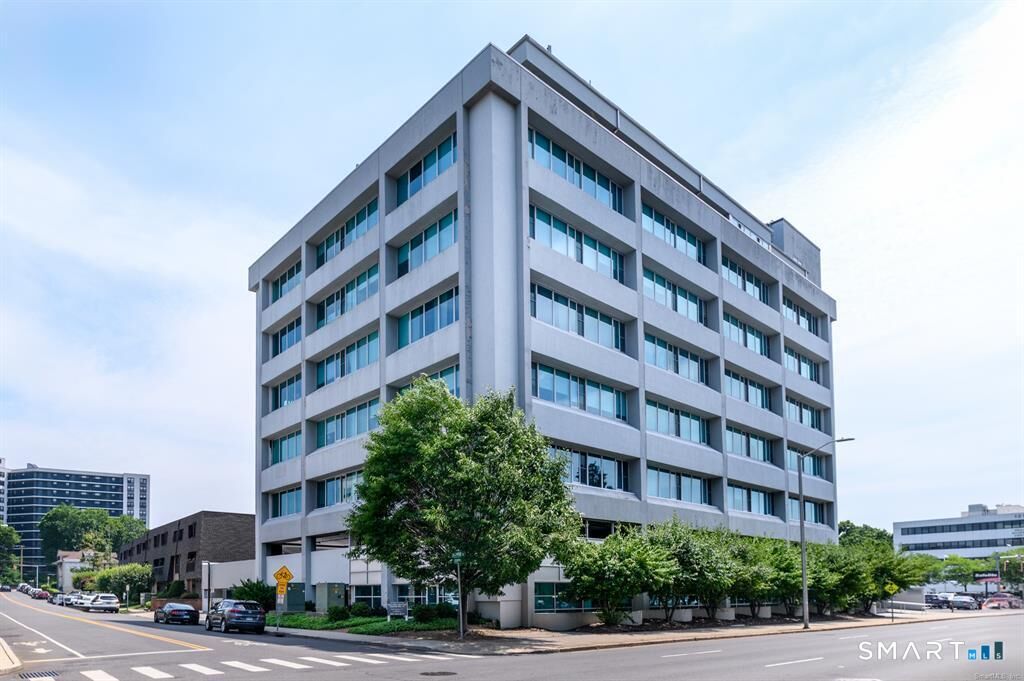 Property Photo:  1515 Summer Street 601  CT 06905 