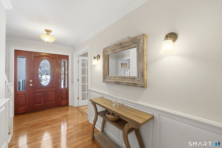 Property Photo:  27 Lumanor Drive  CT 06903 