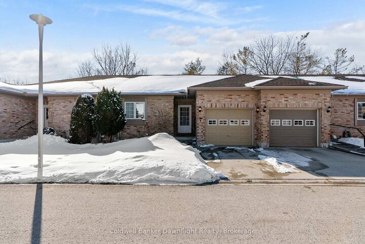Property Photo: 7 Brookside Place ON N0M 1S2