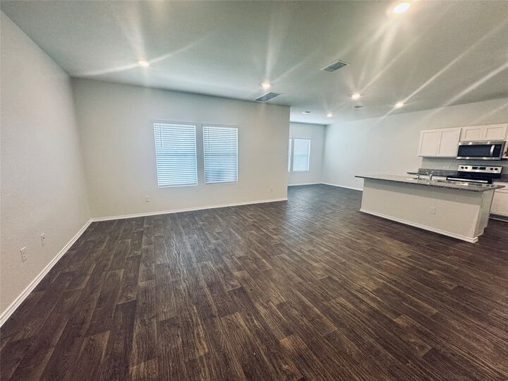 Property Photo: 13000 Roving Pass TX 78621