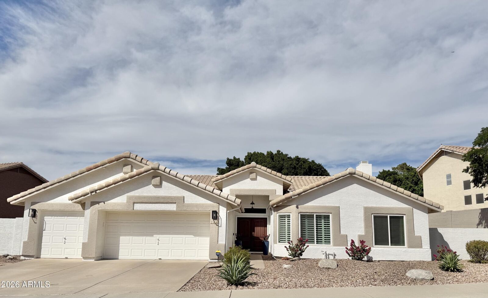 Property Photo:  208 E South Fork Drive  AZ 85048 