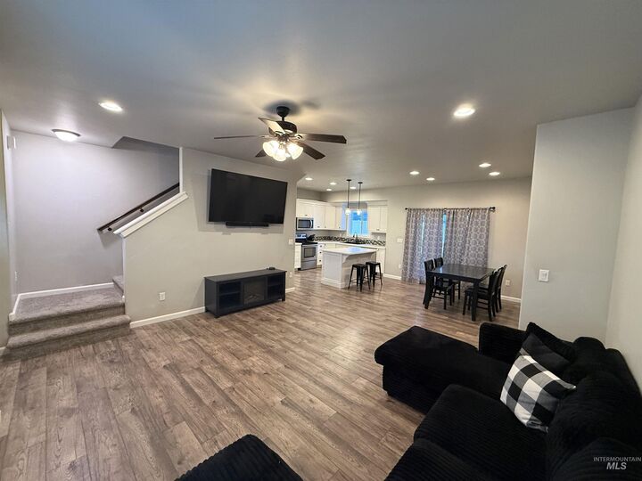 Property Photo:  1079 Maplewood St  ID 83318 