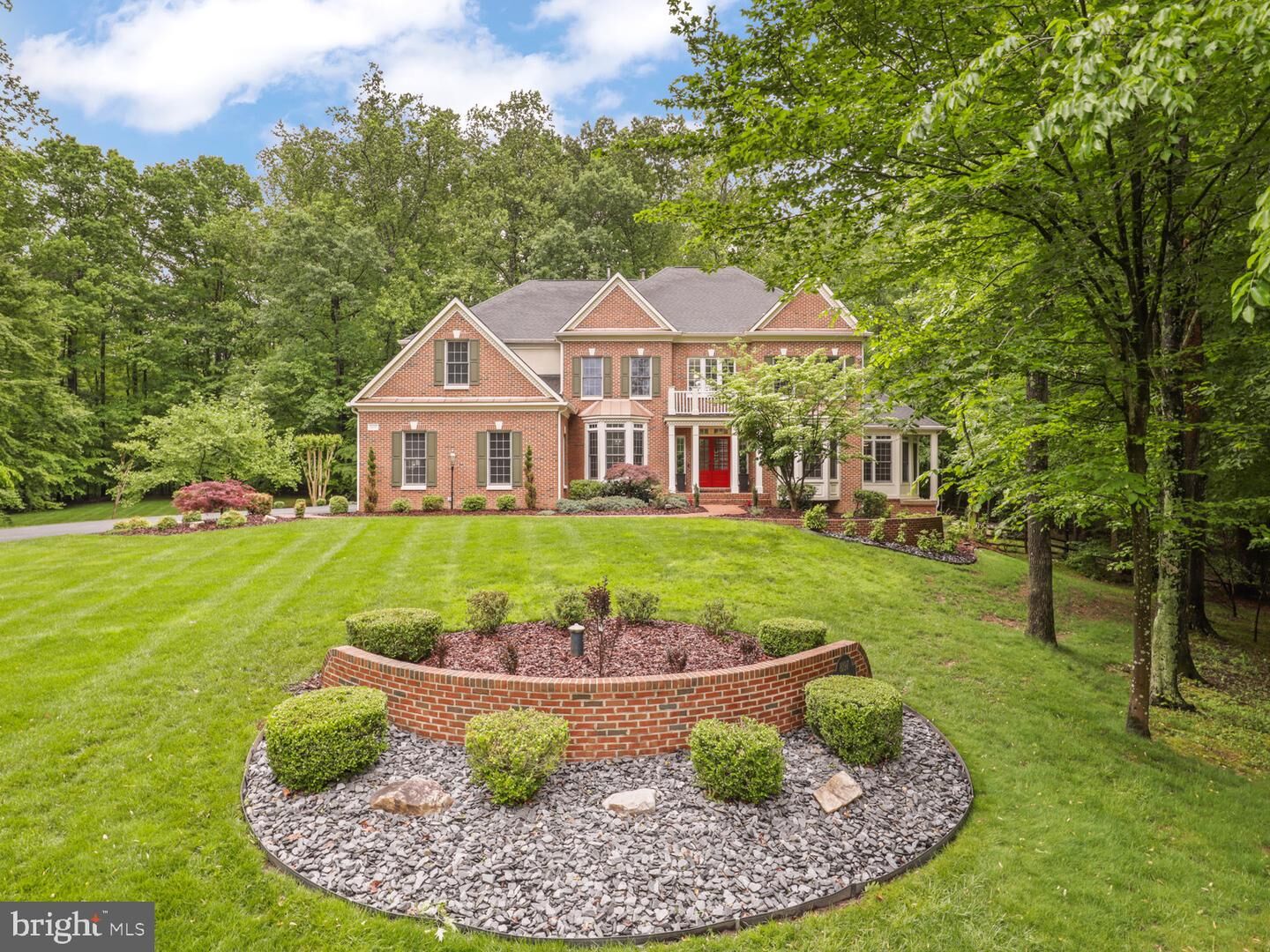 Property Photo:  8197 Cottage Rose Court  VA 22039 