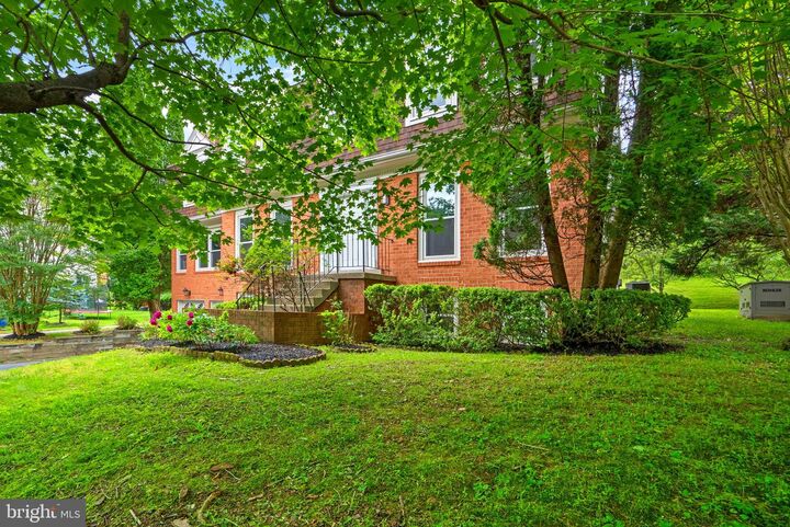 Property Photo:  12805 Brandon Green Court  MD 20904 